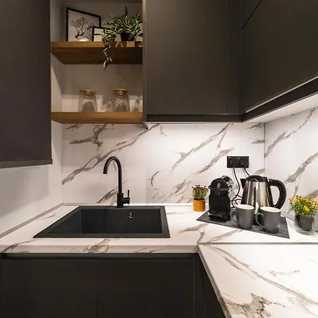 Ares Penthouse Apartment